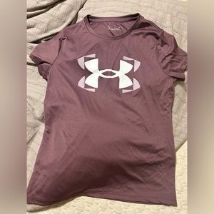 Under armor workout tee shirt